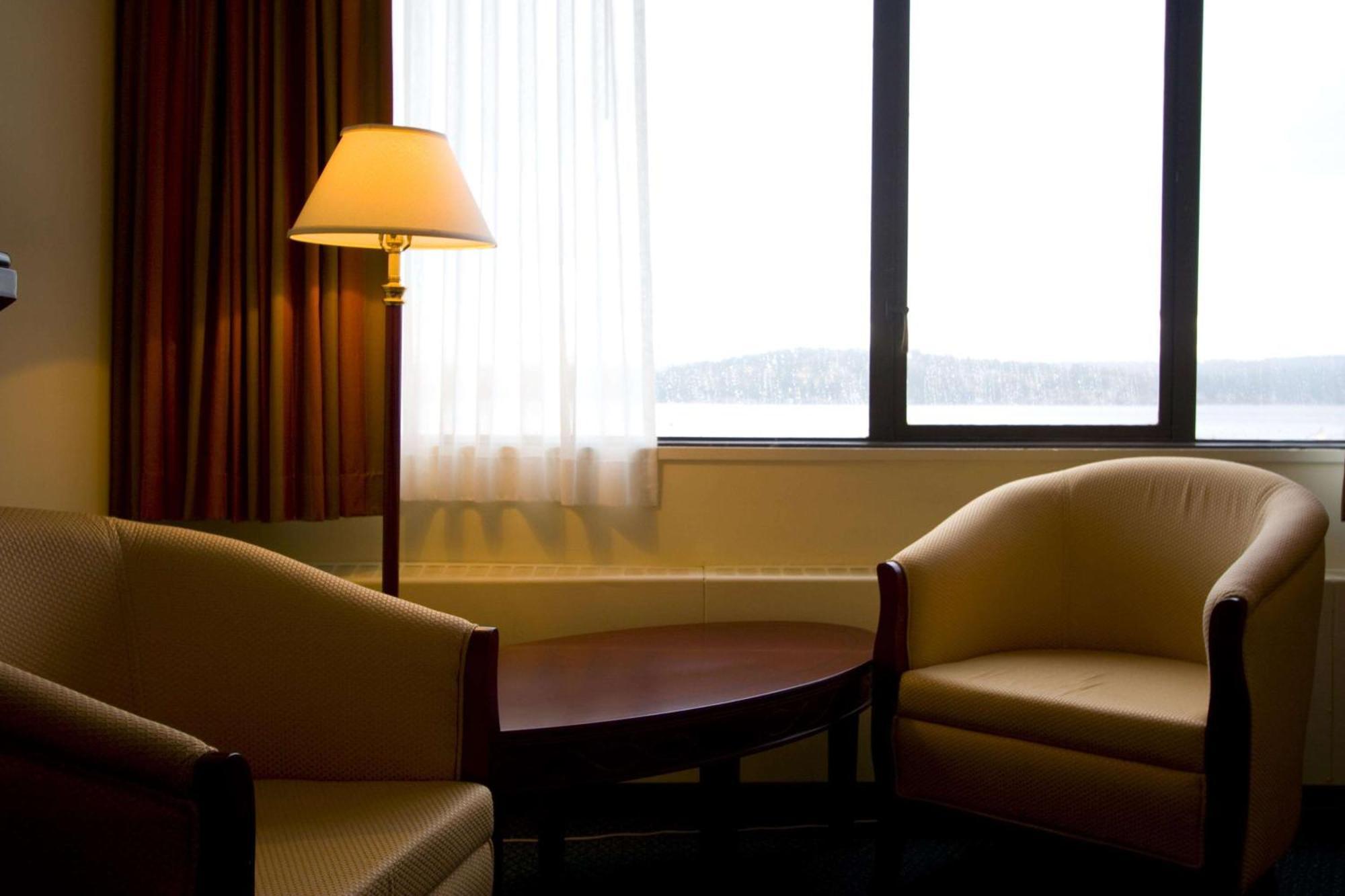 Coast Discovery Inn Кемпбелл-Рівер Екстер'єр фото